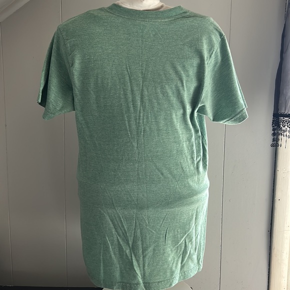 Size small Majestic Philadelphia Phillies Shirt - Picture 3 of 4